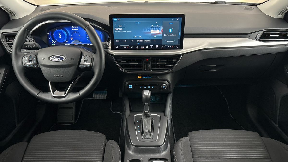 Ford Focus - 8