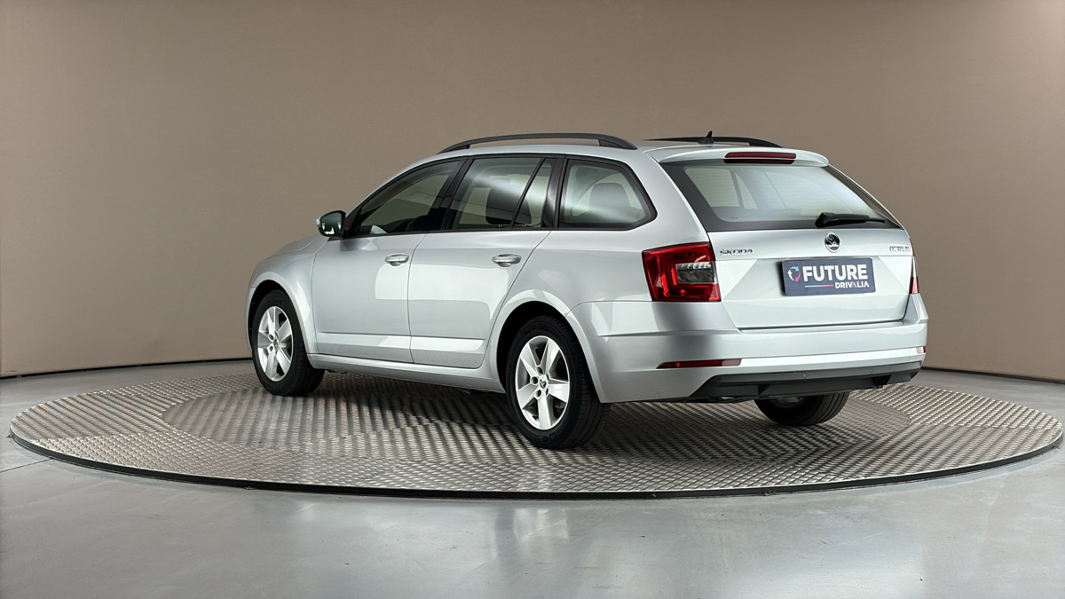 Škoda Octavia - 2