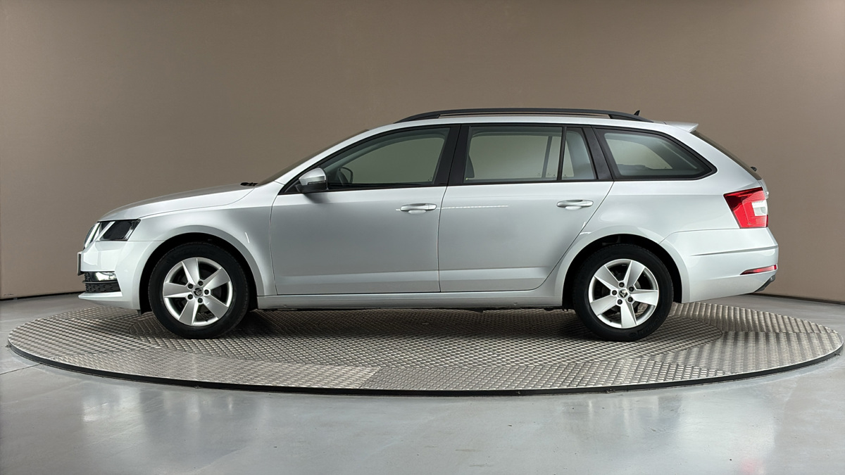 Škoda Octavia - 4