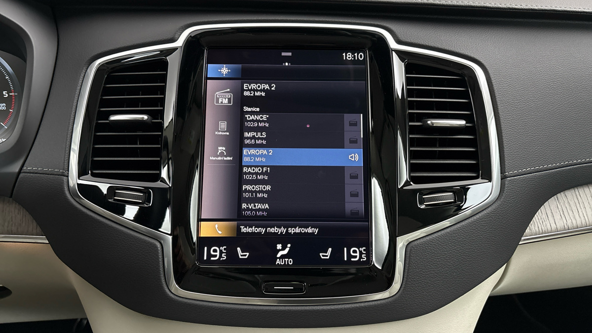 Volvo XC90 - 11