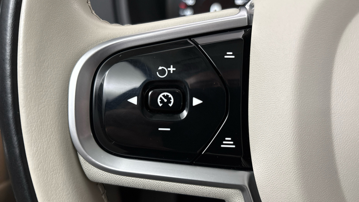 Volvo XC90 - 14