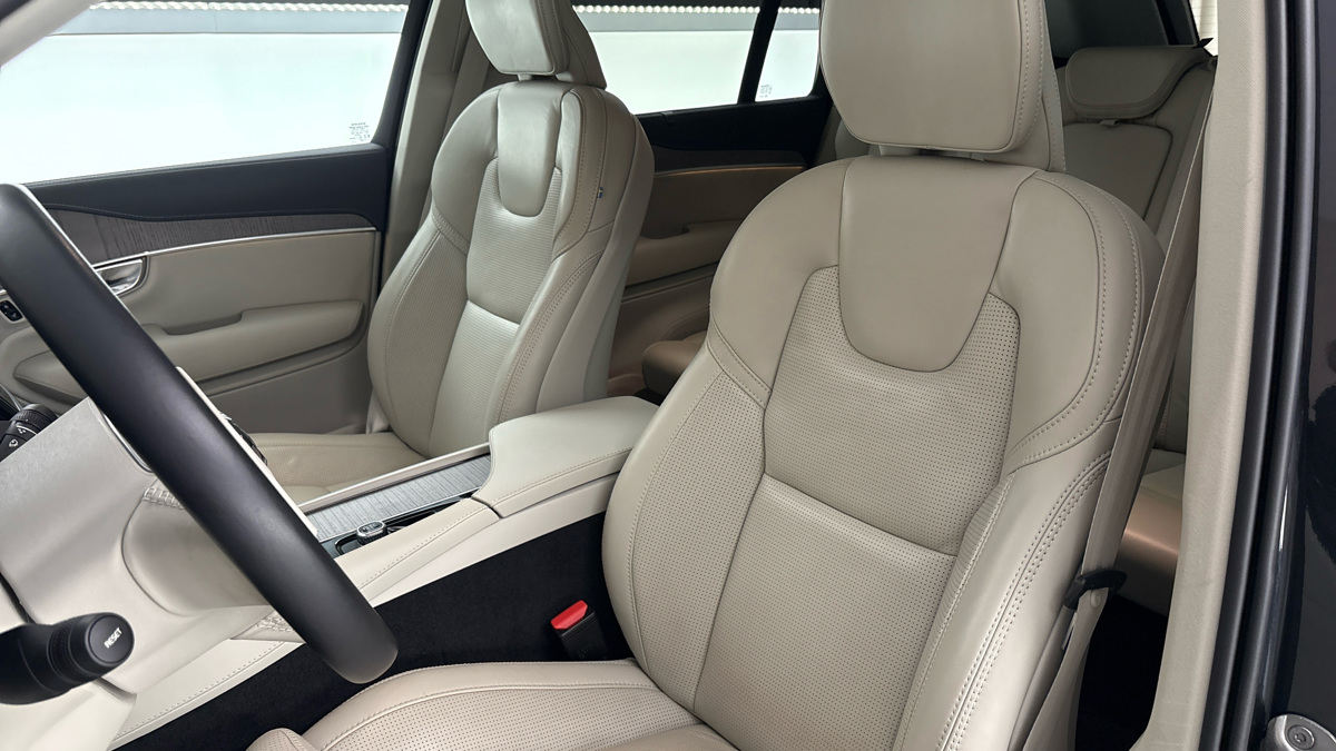 Volvo XC90 - 15