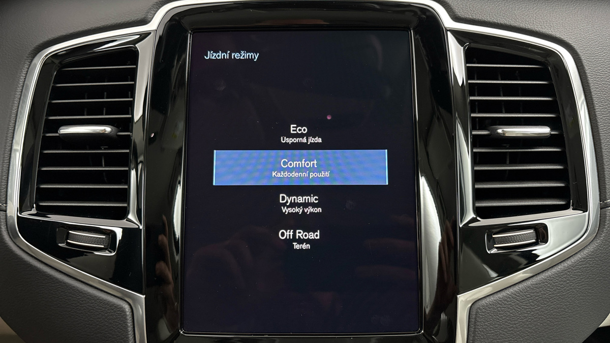 Volvo XC90 - 31