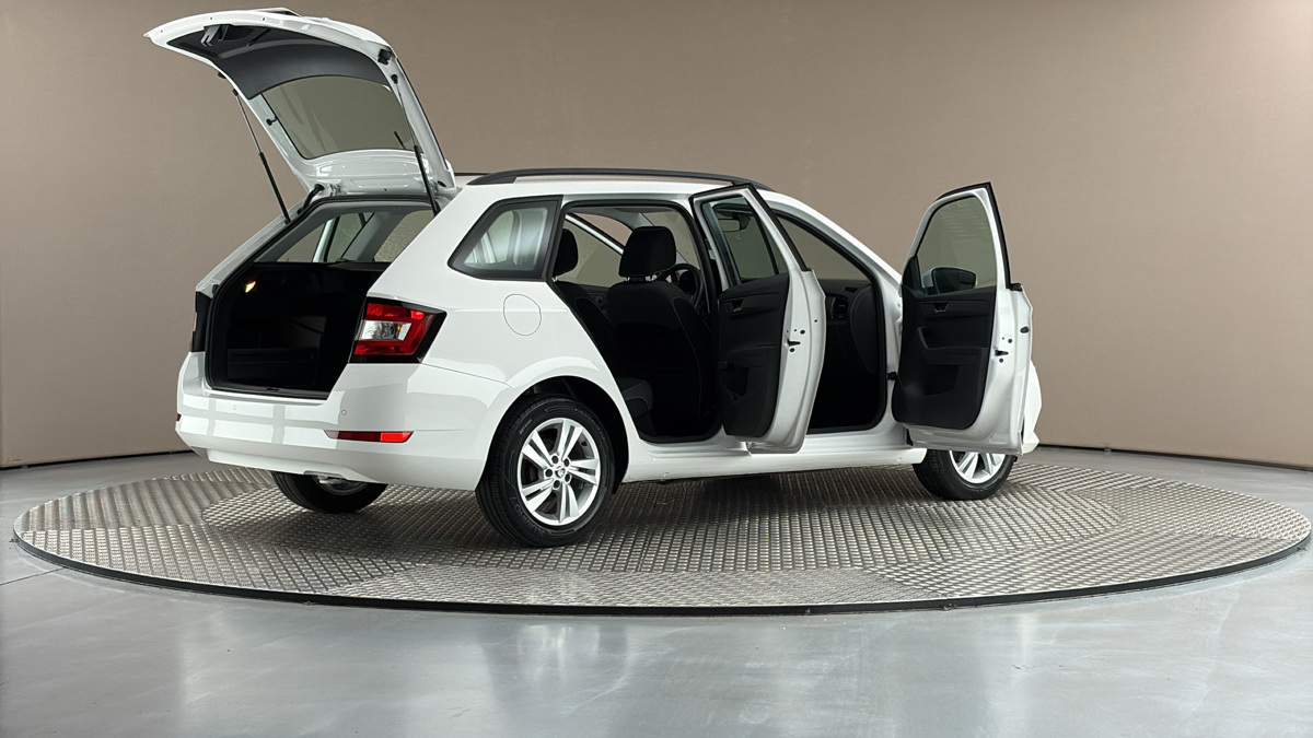 Škoda Fabia - 6