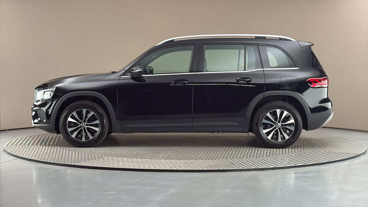Mercedes-Benz GLB - 4