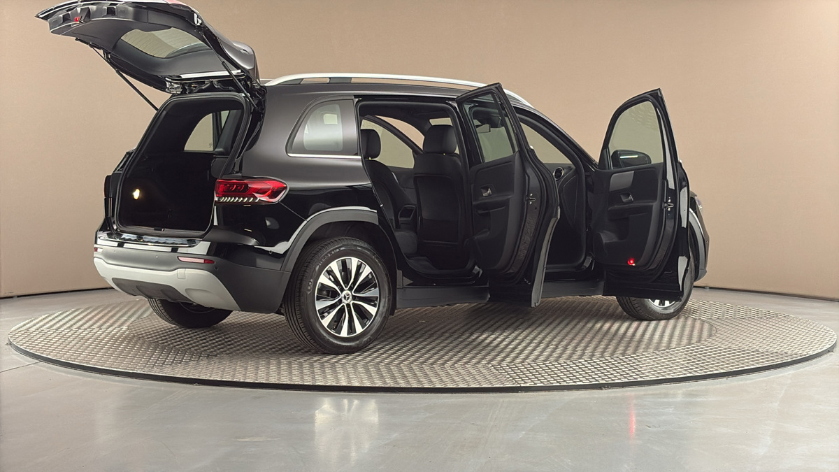 Mercedes-Benz GLB - 6