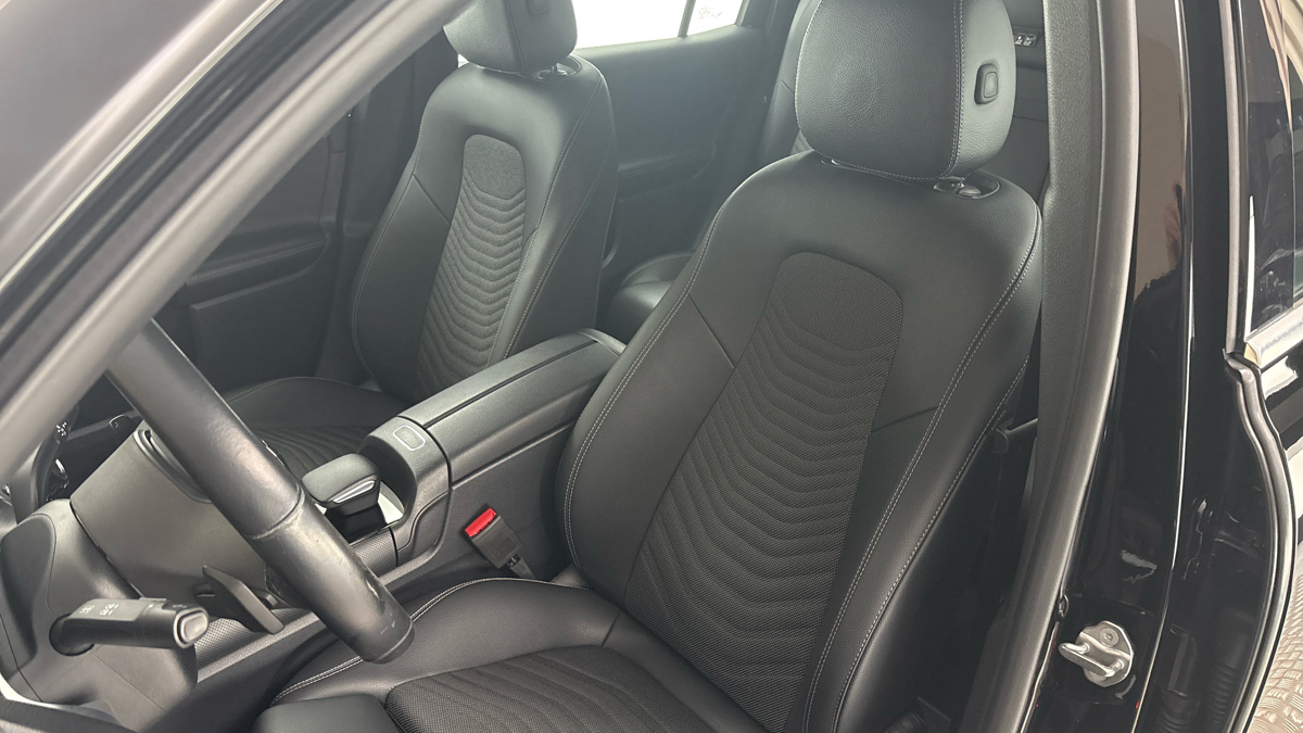 Mercedes-Benz GLB - 15