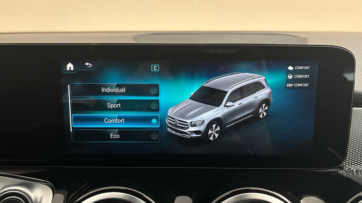 Mercedes-Benz GLB - 25