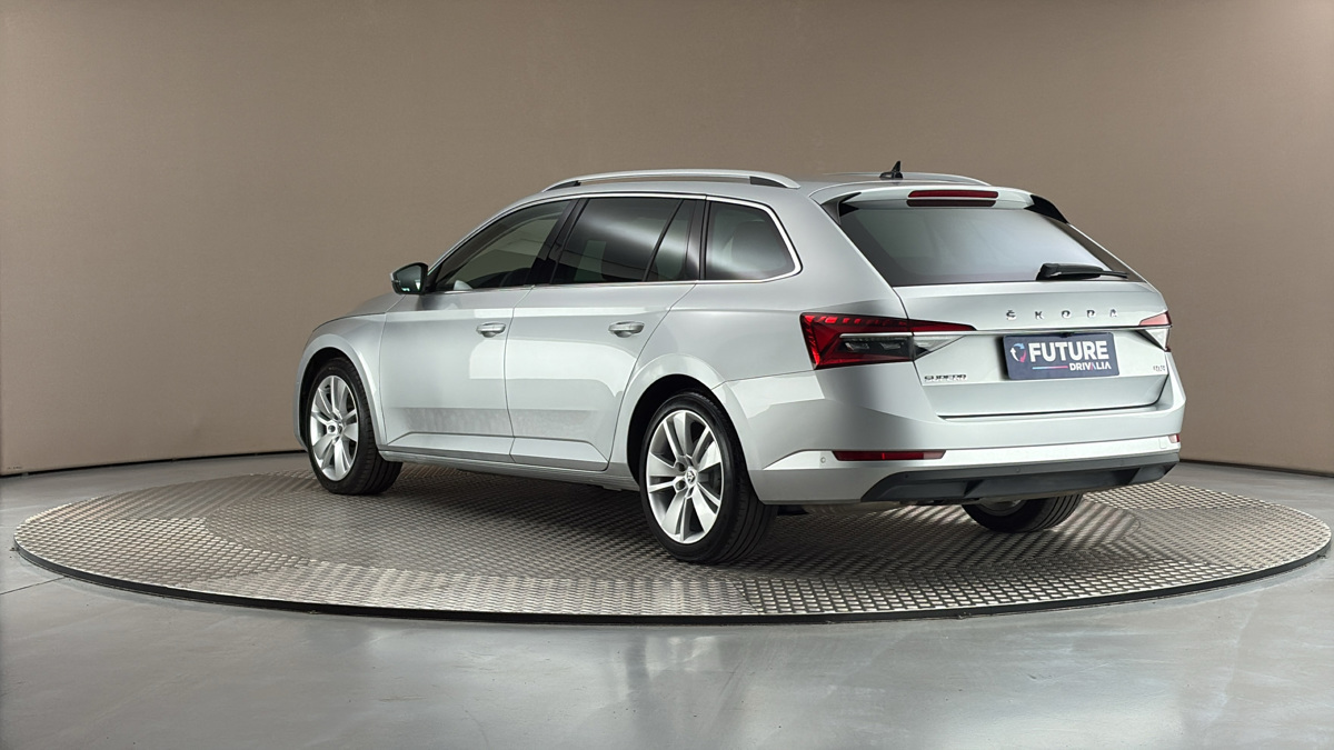 Škoda Superb - 2