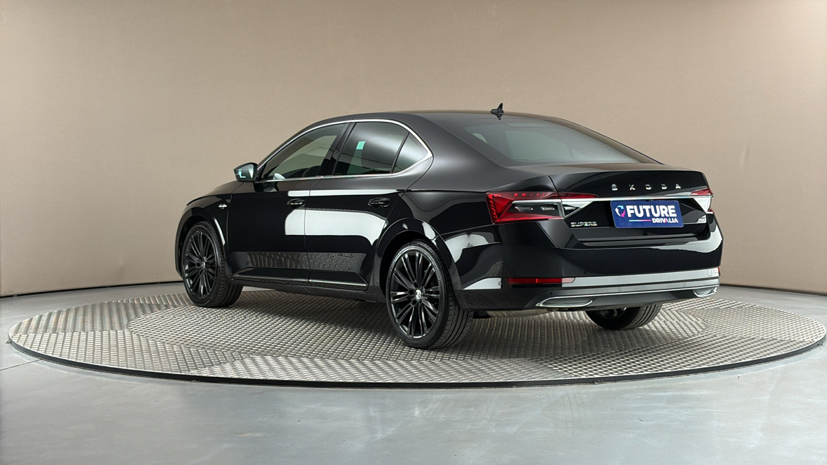 Škoda Superb - 2