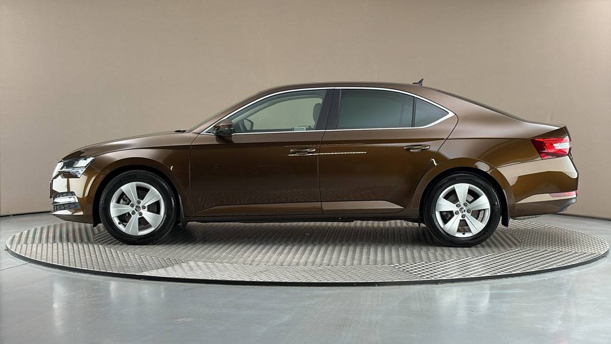 Škoda Superb - 4
