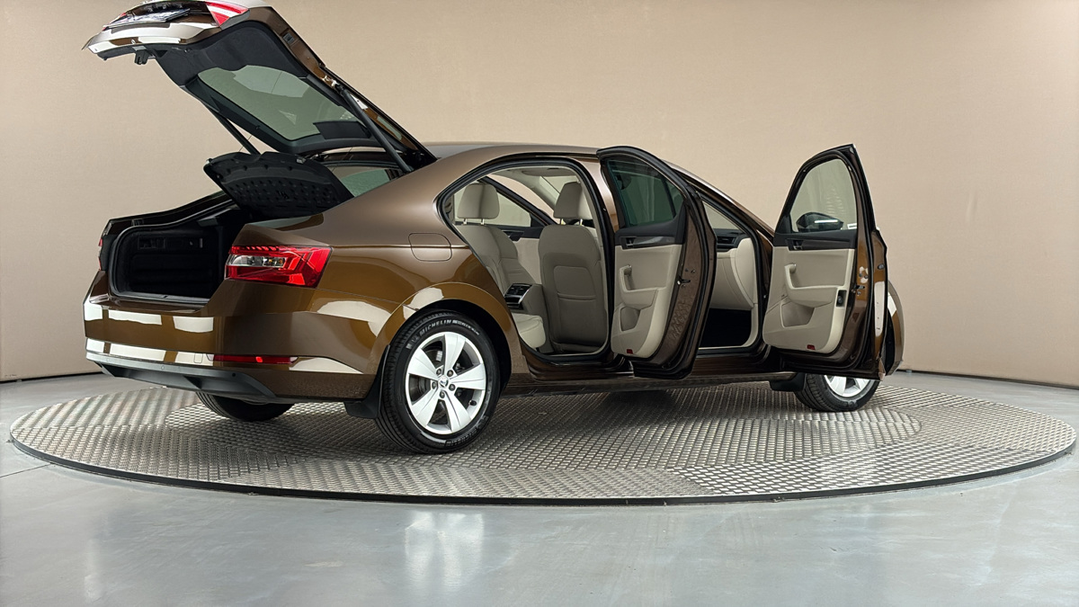 Škoda Superb - 6
