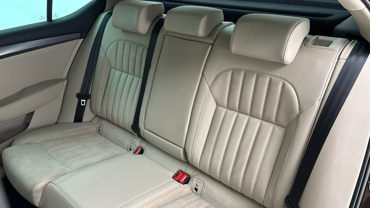 Škoda Superb - 16