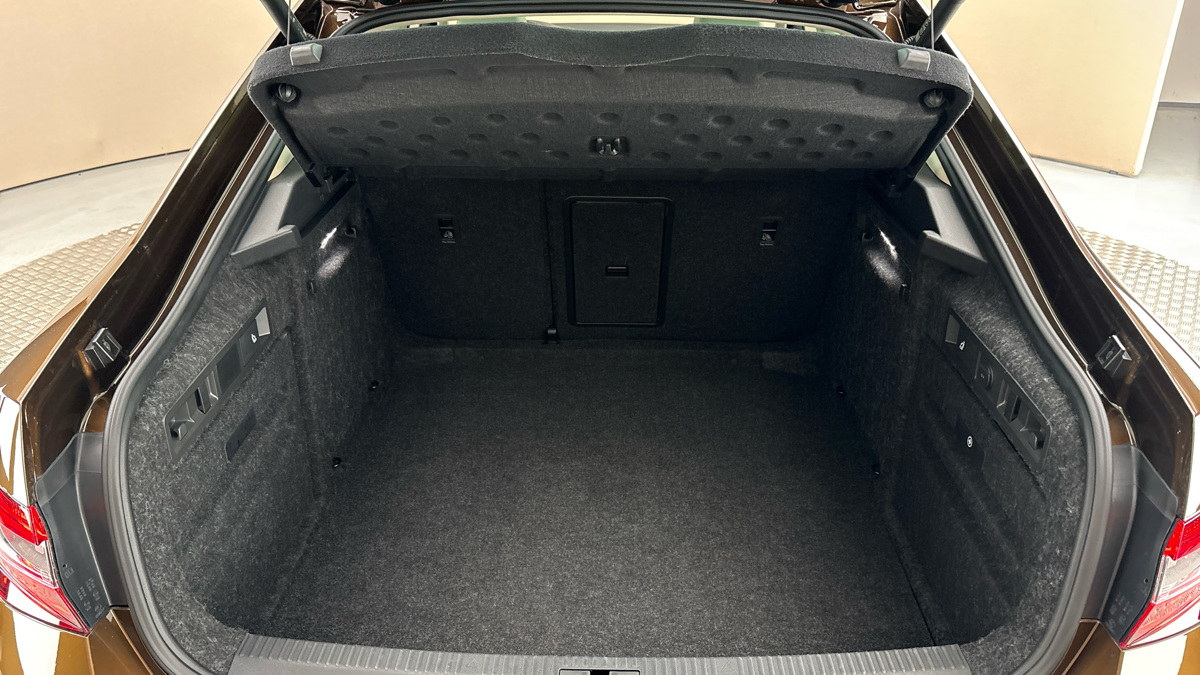 Škoda Superb - 17