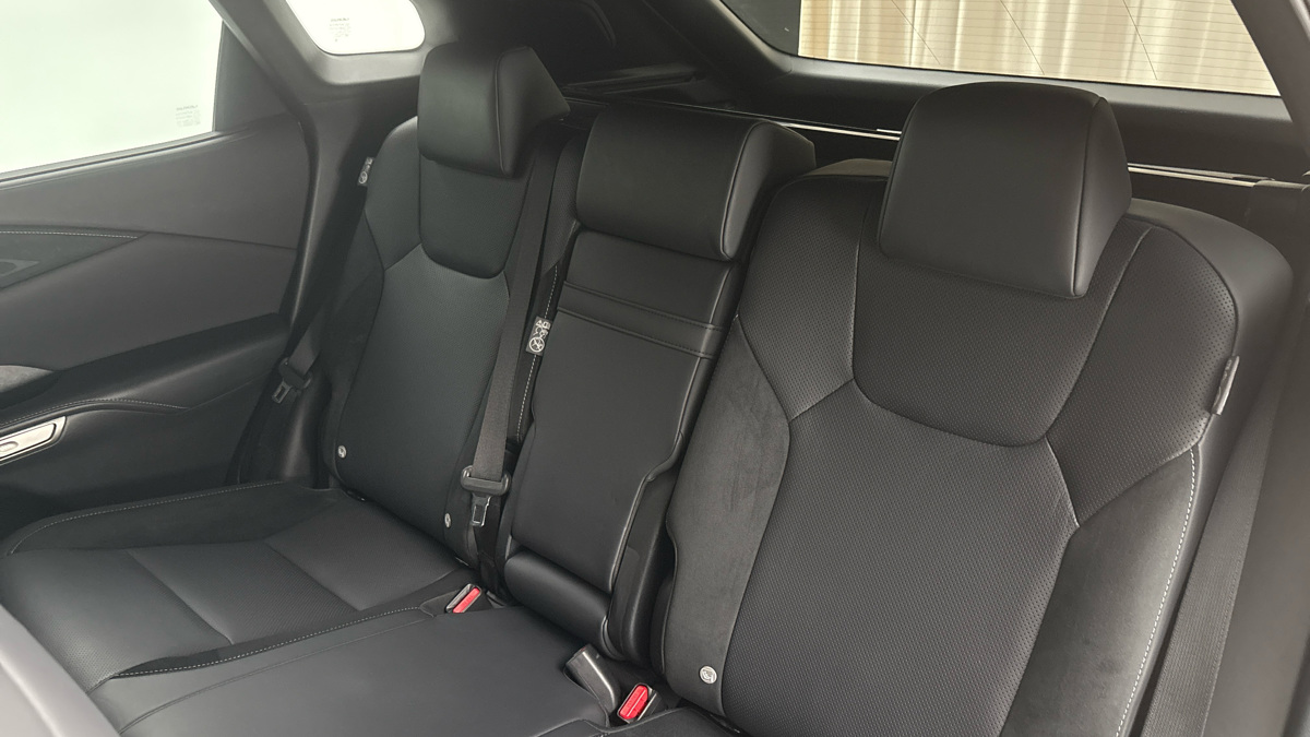 Lexus RX - 16