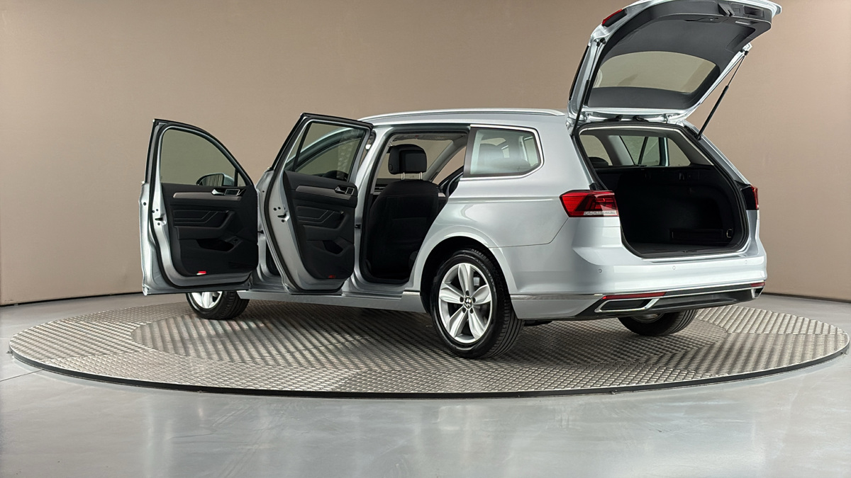 Volkswagen Passat - 7