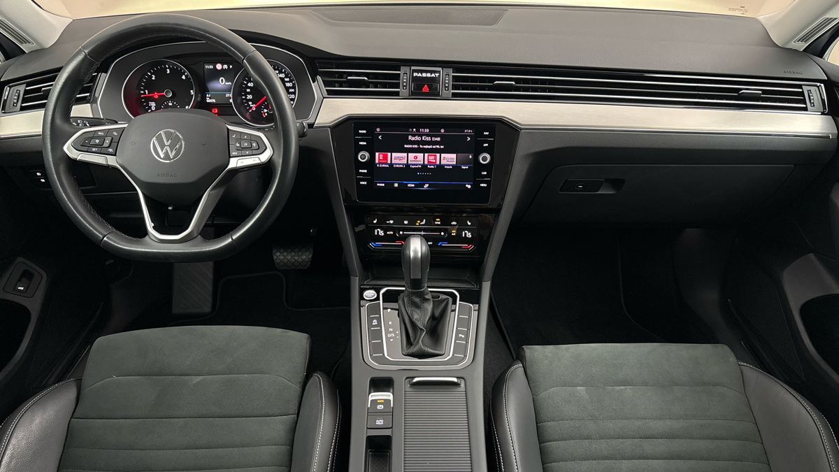 Volkswagen Passat - 8