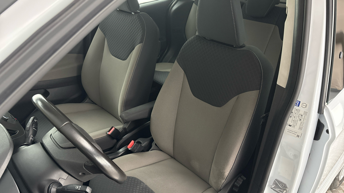Ford Tourneo Courier - 15