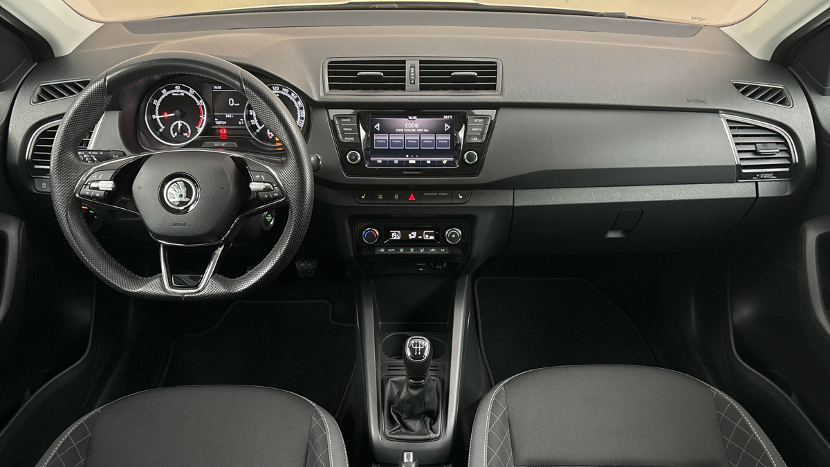 Škoda Fabia - 8