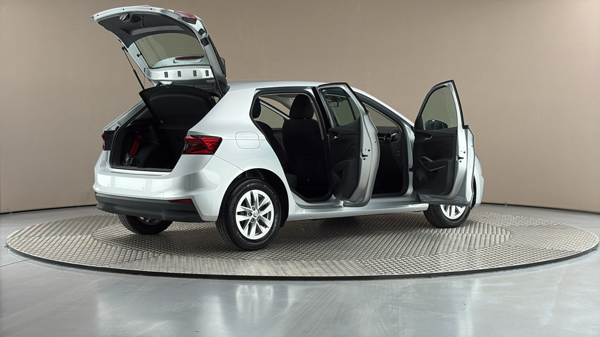 Škoda Fabia - 6