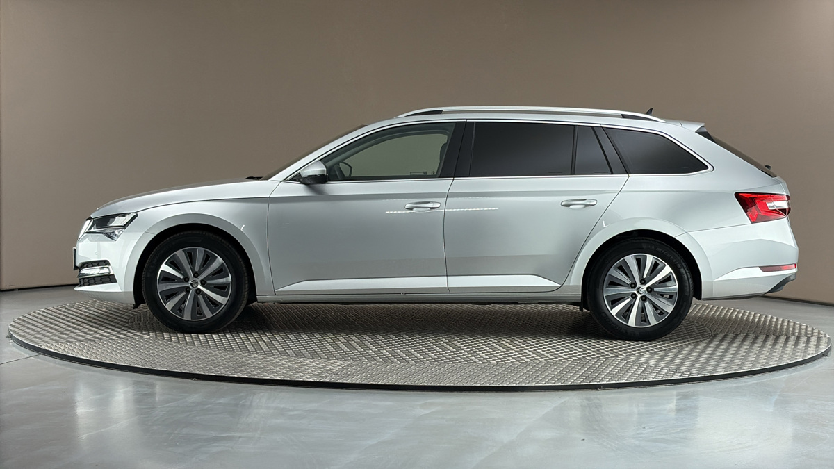 Škoda Superb - 4
