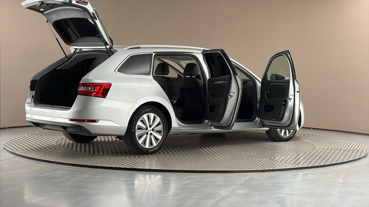 Škoda Superb - 6