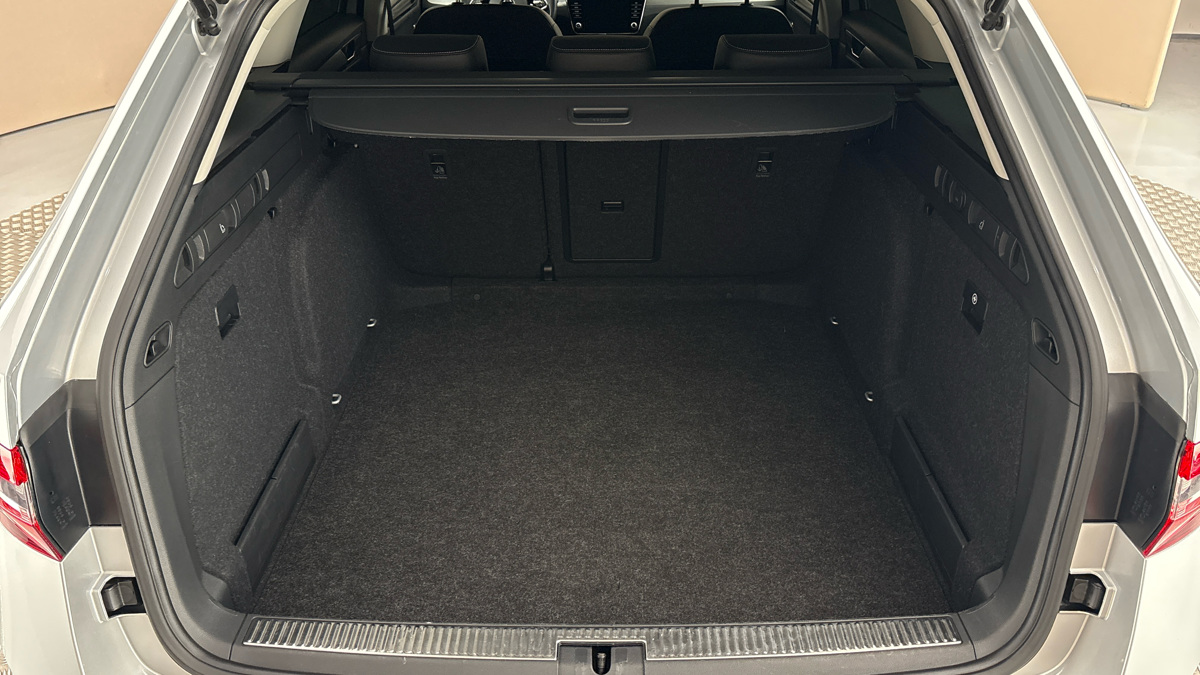 Škoda Superb - 17