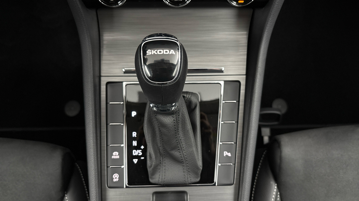 Škoda Superb - 23