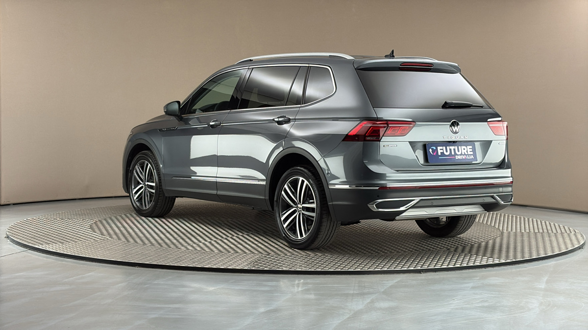 Volkswagen Tiguan Allspace - 2
