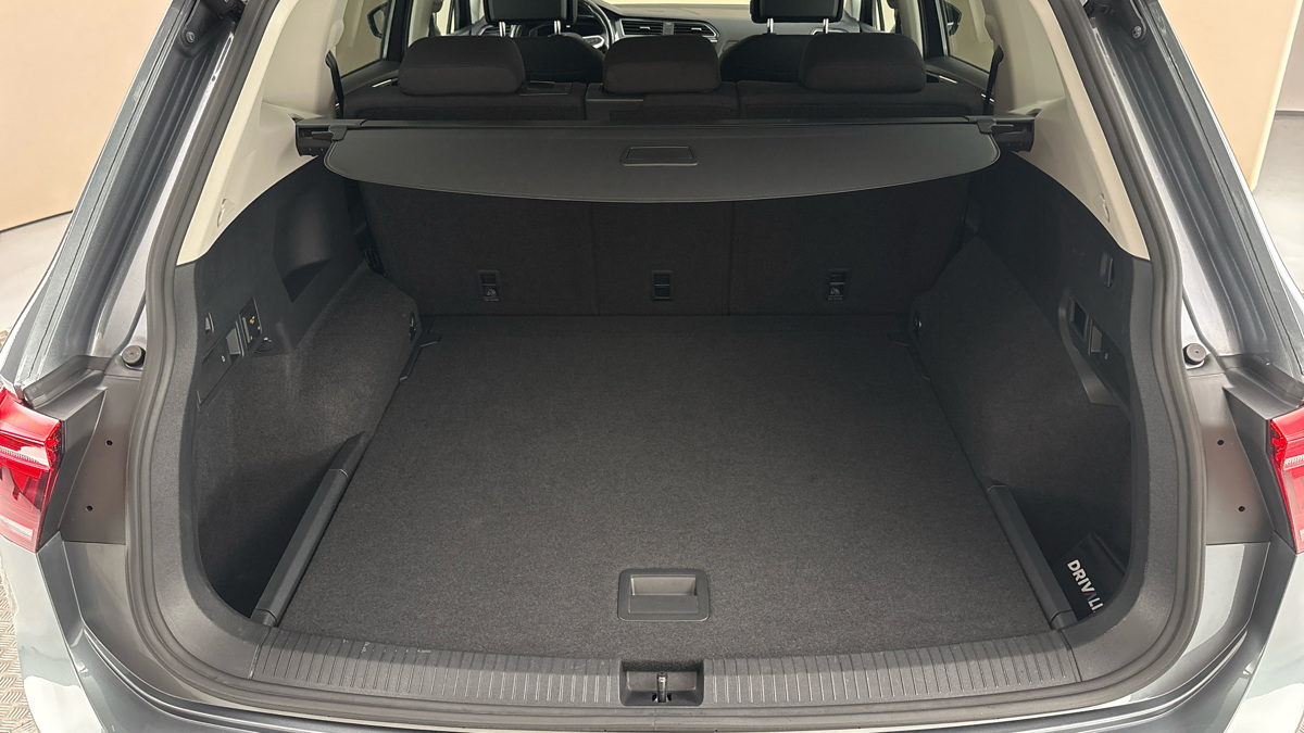 Volkswagen Tiguan Allspace - 17