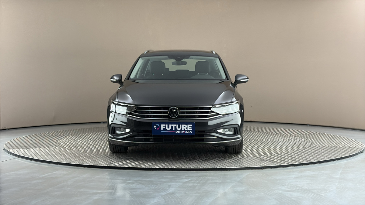 Volkswagen Passat - 3