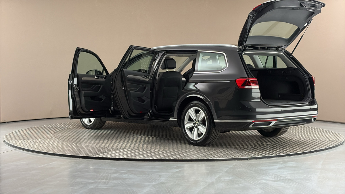 Volkswagen Passat - 7