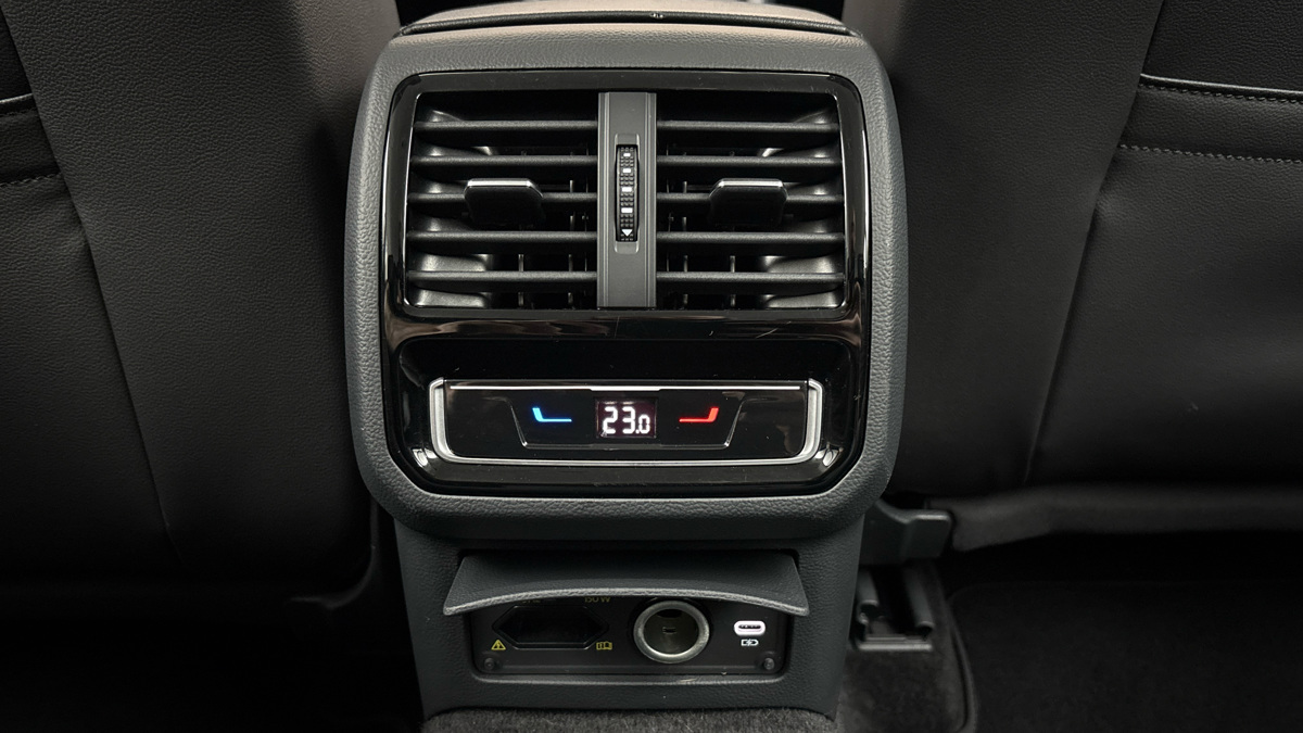 Volkswagen Passat - 22