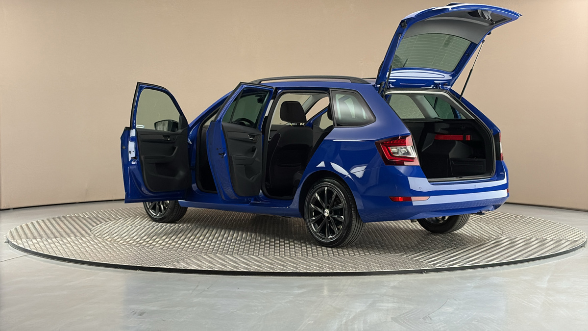 Škoda Fabia - 7
