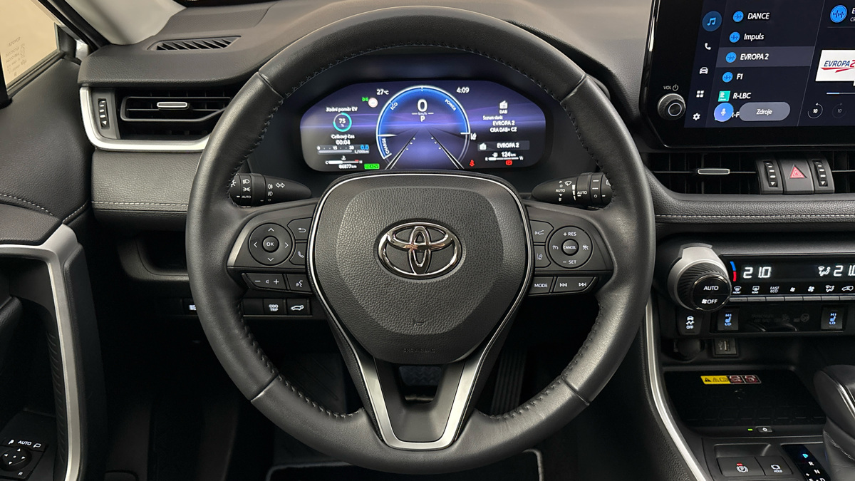 Toyota RAV4 - 9