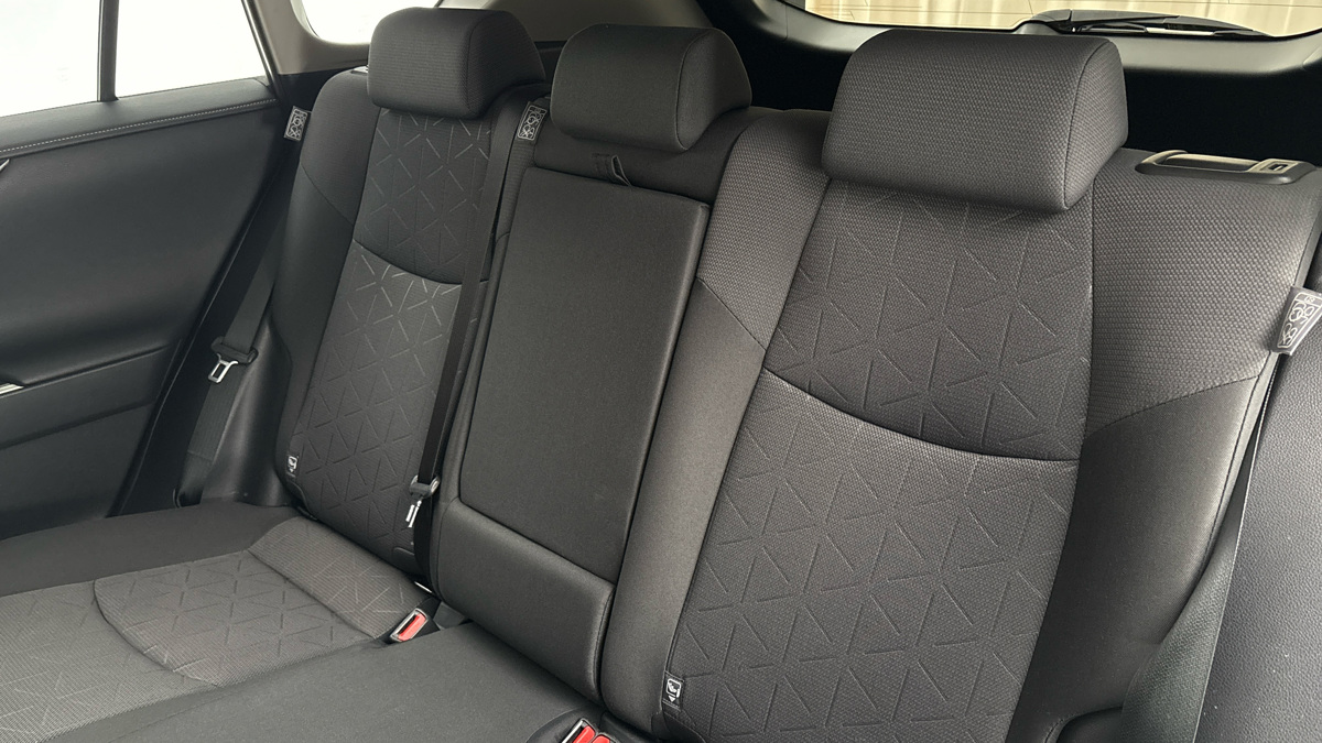 Toyota RAV4 - 16