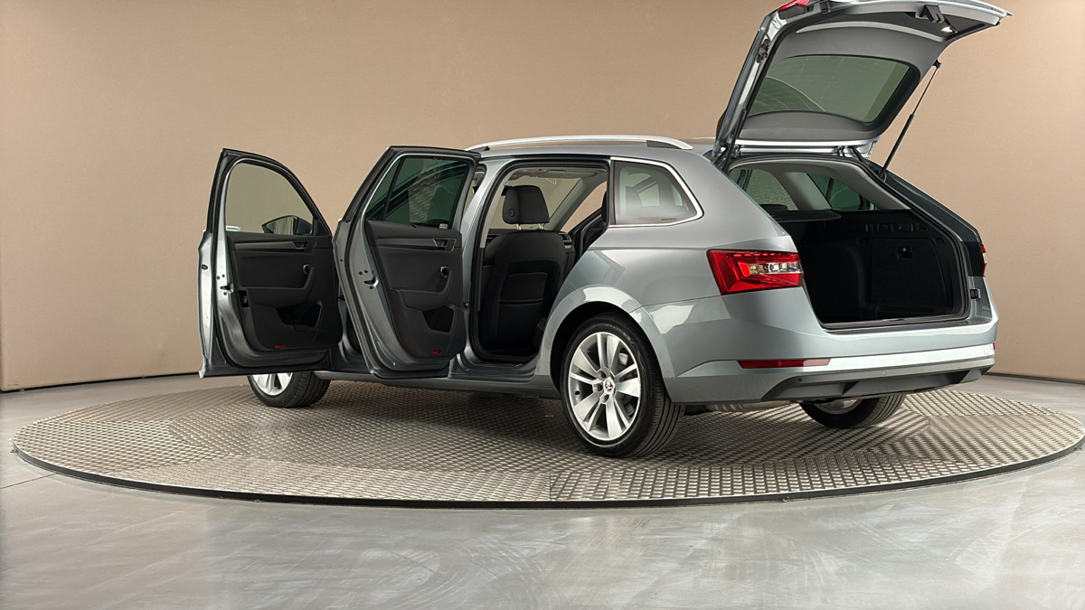 Škoda Superb - 7