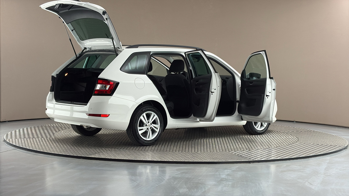 Škoda Fabia - 6