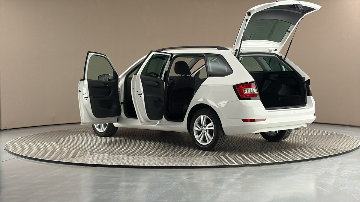 Škoda Fabia - 7