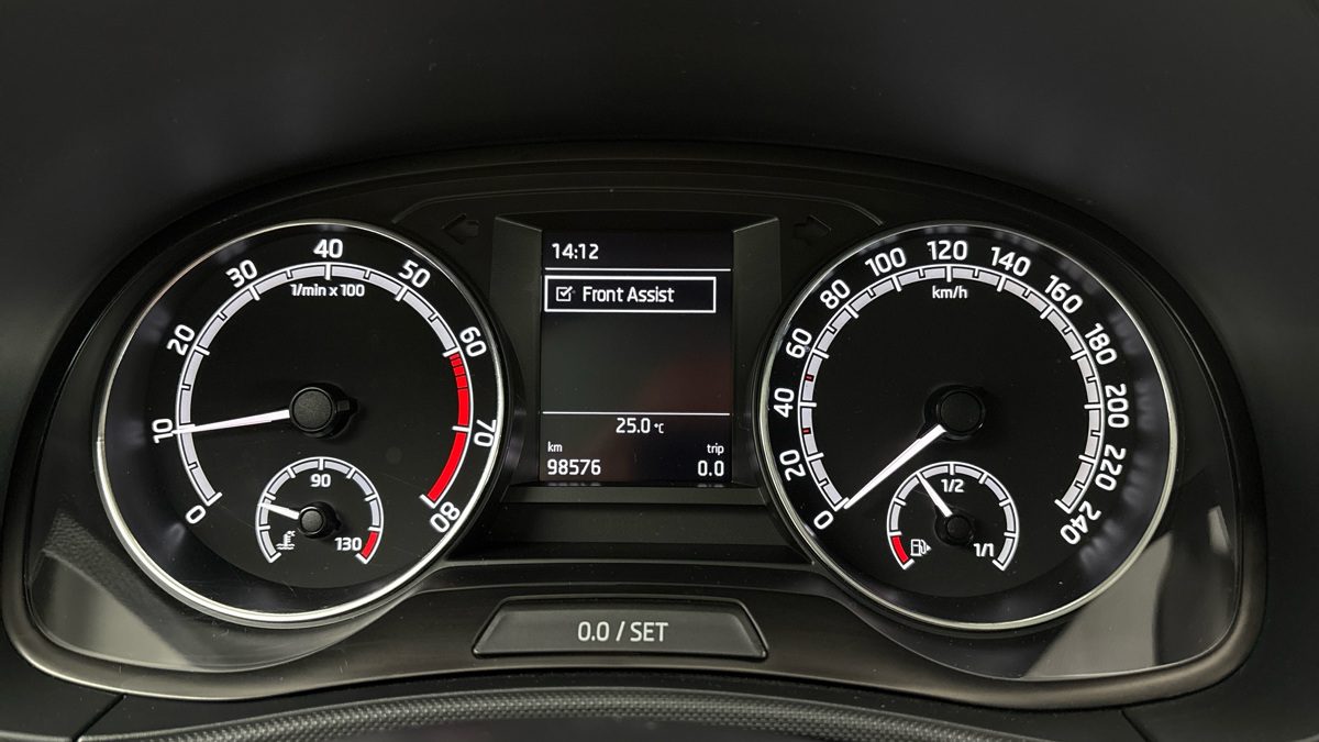 Škoda Fabia - 24