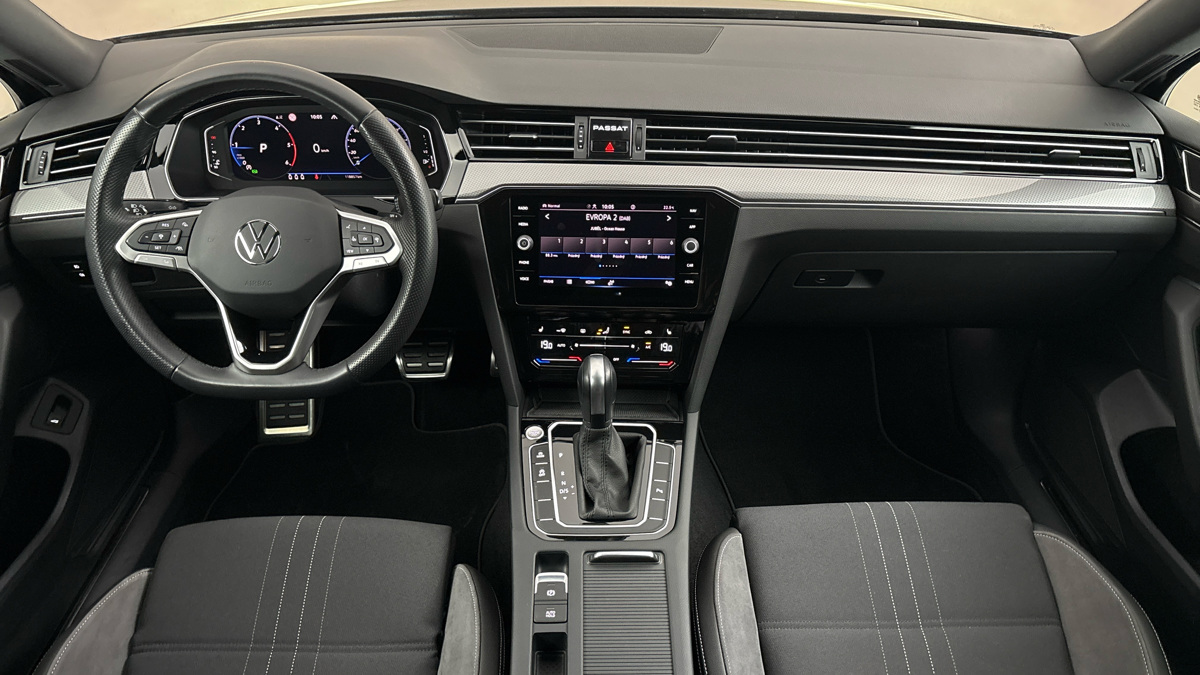 Volkswagen Passat - 8