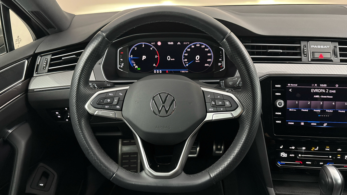 Volkswagen Passat - 9