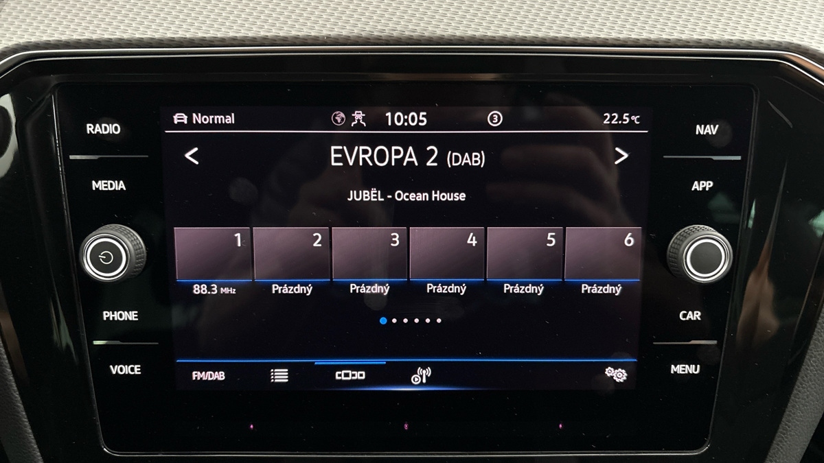 Volkswagen Passat - 11