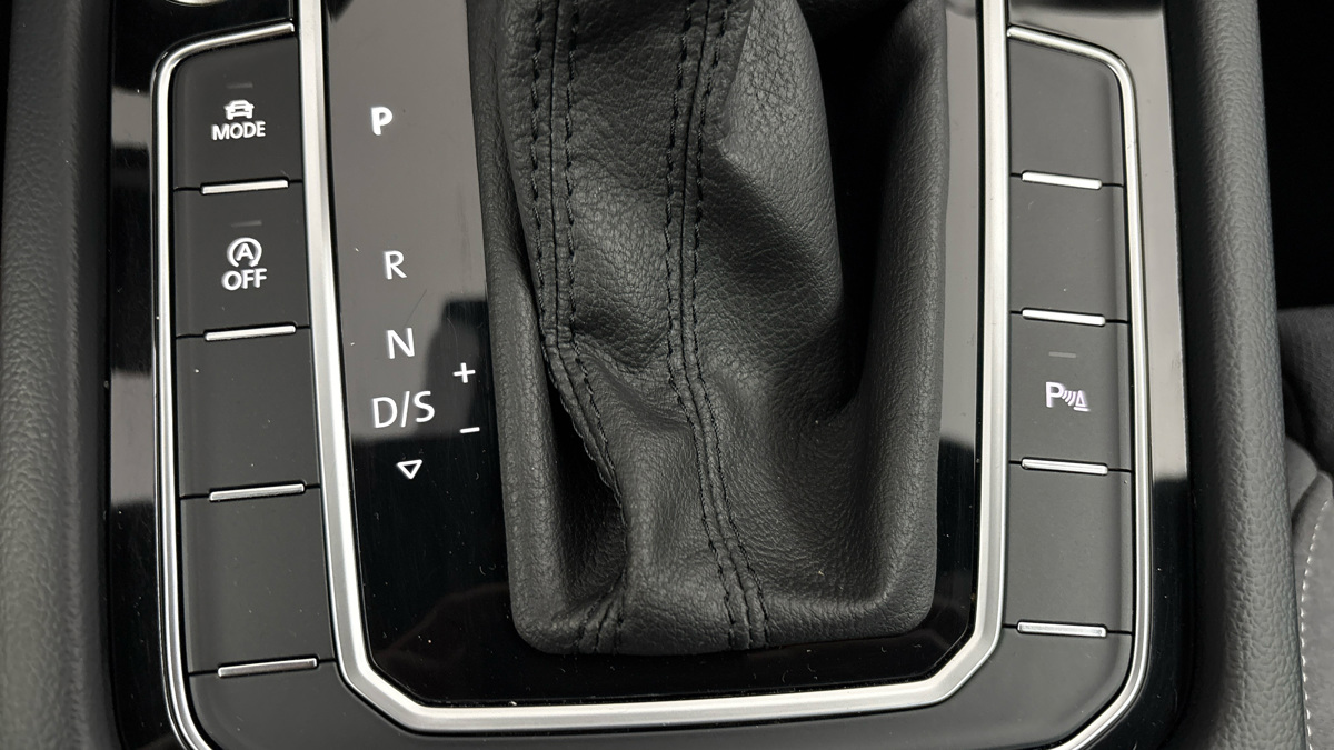 Volkswagen Passat - 25