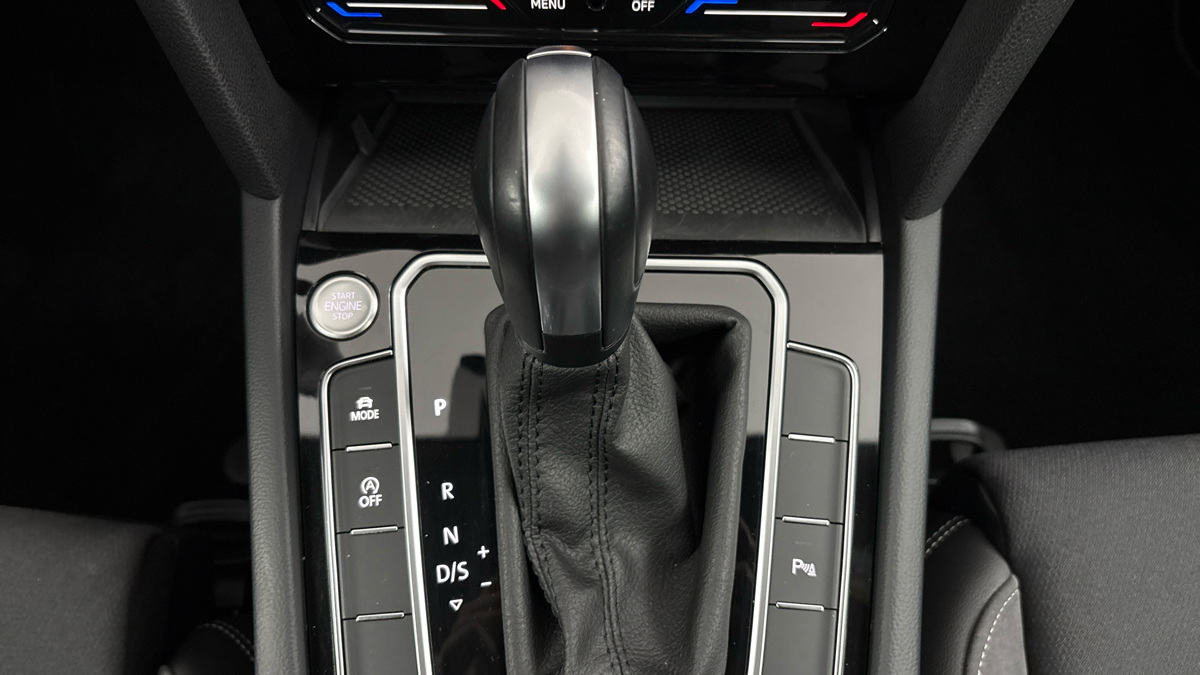Volkswagen Passat - 26