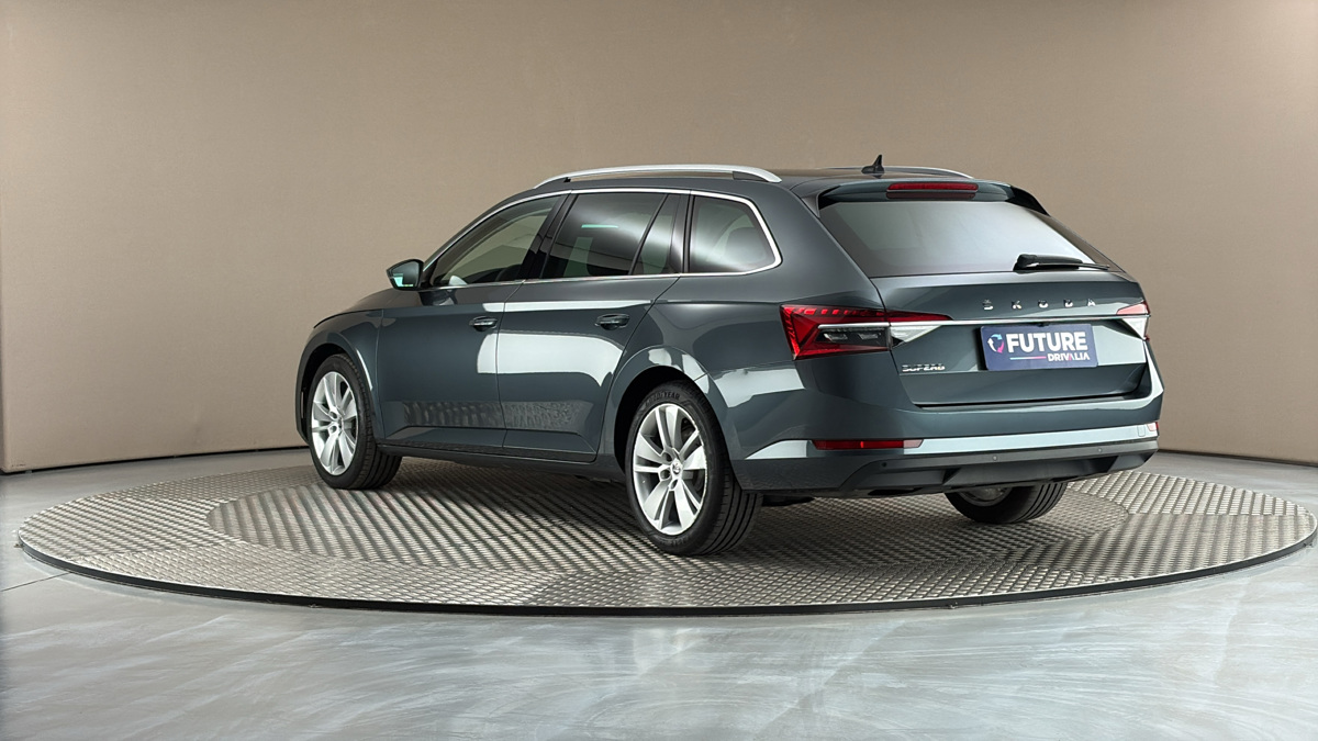 Škoda Superb - 2