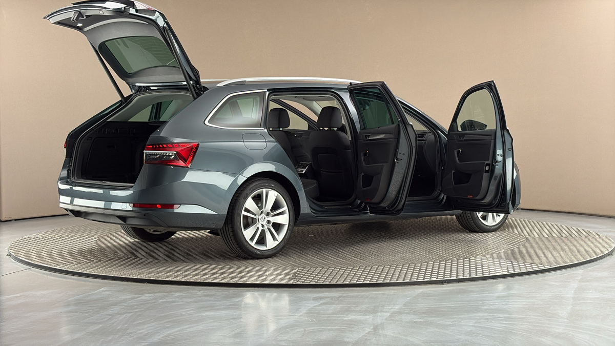 Škoda Superb - 6