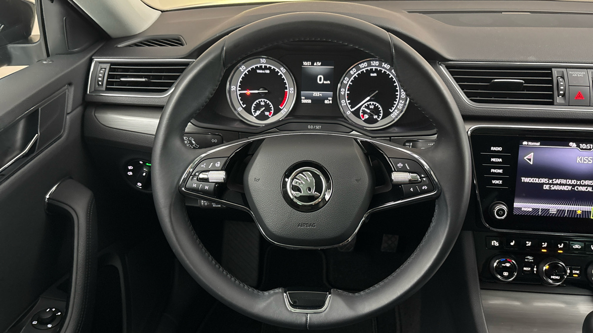 Škoda Superb - 9