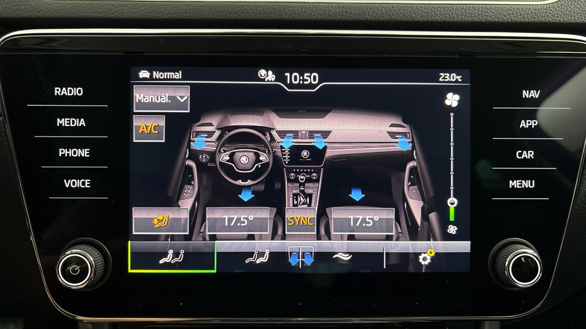 Škoda Superb - 27