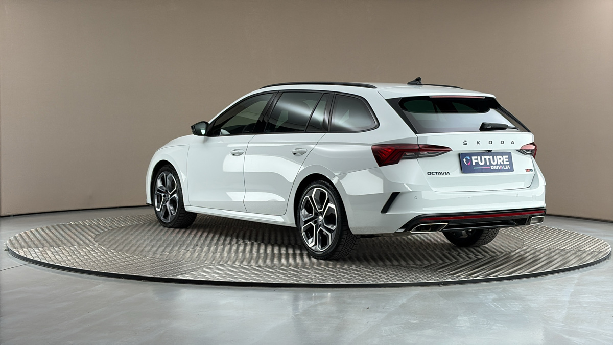 Škoda Octavia - 2